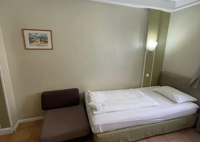 Executive Paradise Family And Business Hotel Novi Sad